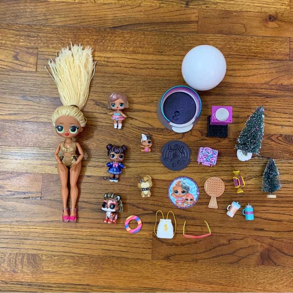 LOL Surprise OMG Dolls & Baby w/ Clothes Shoes Backpack Lunchbox Christmas Trees